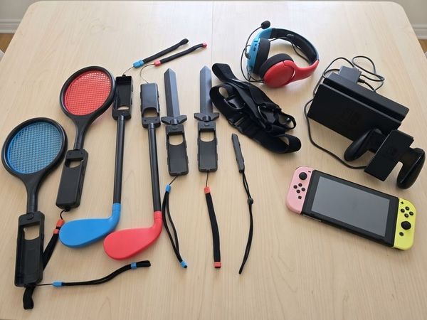 Nintendo Switch Bundle - Main image