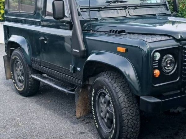 Landrover defender - Main image