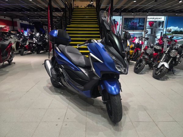 Honda NSS350 Forza - Main image