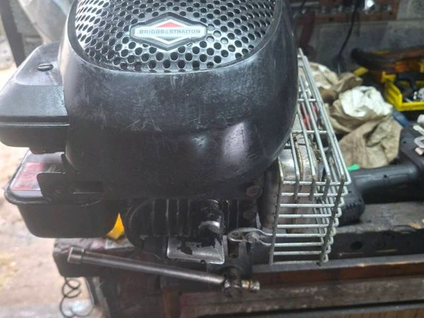 briggs and stratton engine - Main image