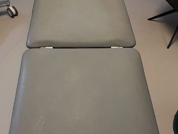 Medical plinth - Main image