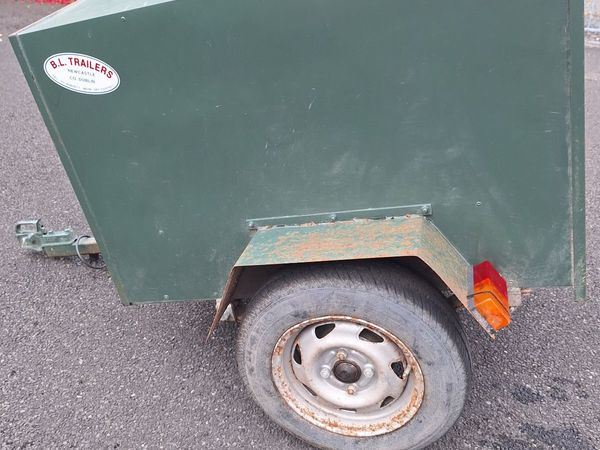 Dog Trailer - Main image
