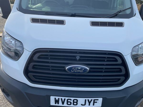 Late 2018 ford transit - Main image
