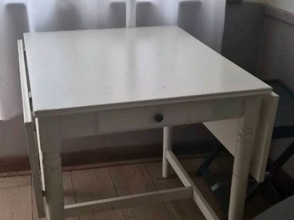 White Extendable Drop-Leaf Dining Table – €60 ONO - Main image
