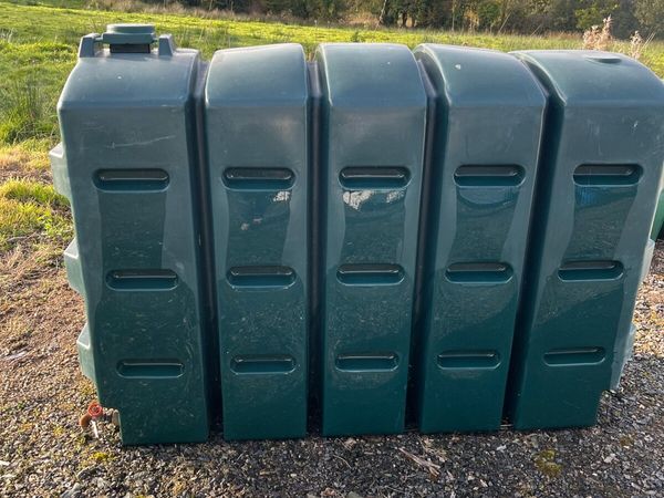 Oil tanks - Main image