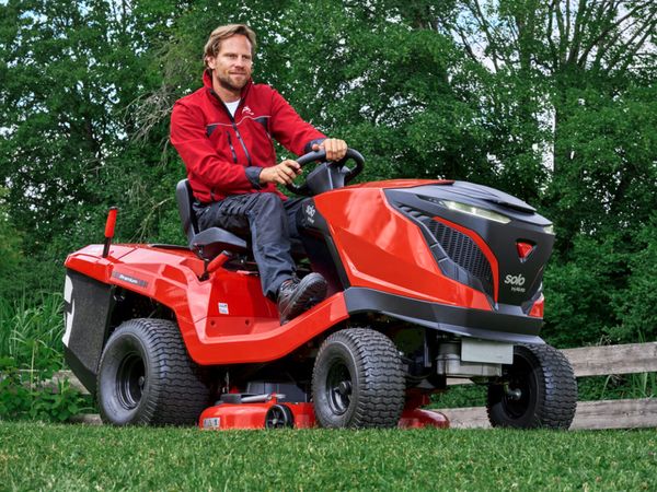 SOLO BY ALKO T22 TRACTOR MOWER - Main image