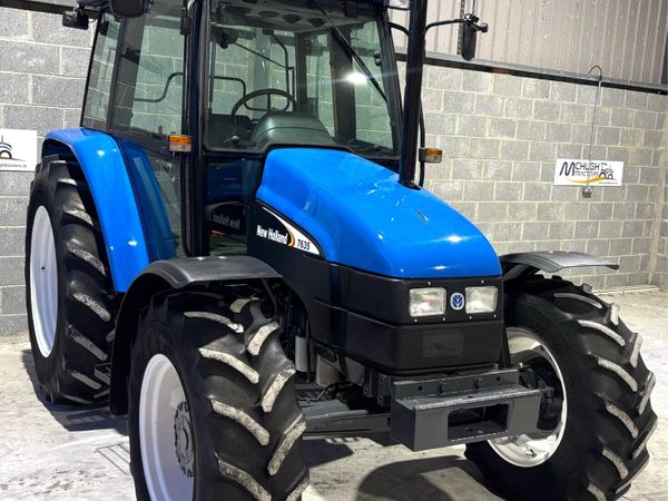 NEW HOLLAND 7635 ***3400hrs, AS NEW*** - Main image