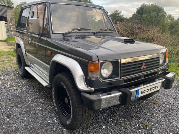 Mitsubishi Pajero 1990 Mk1 2.5TD - Main image