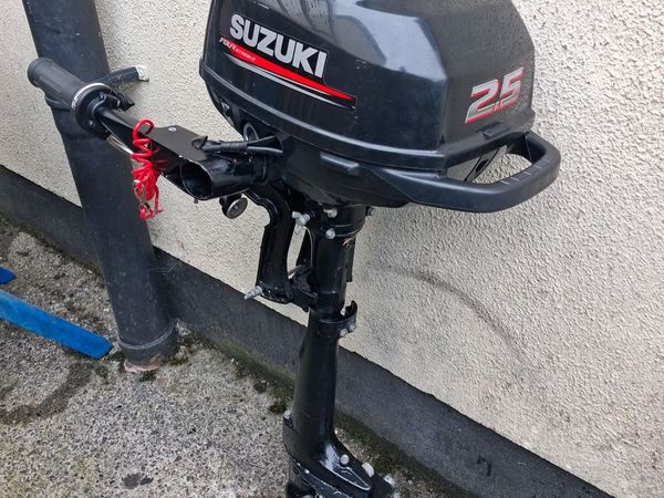 4-stroke outboard SUZUKI-2,5 hp - Main image