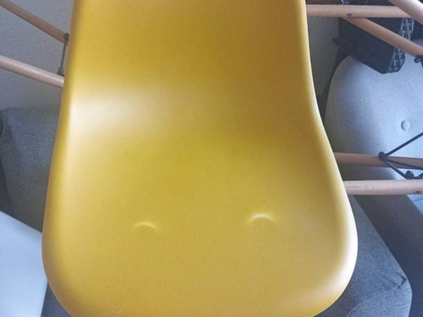 Chair s - Main image