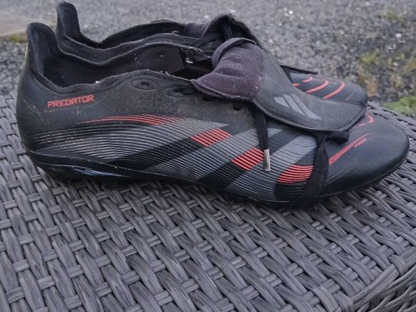 adi predators - Main image