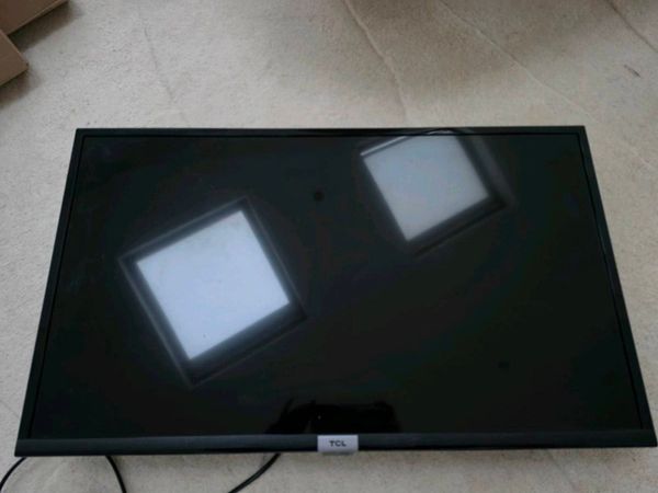 TCL 32 inch TV
perfect condition, no legs - Main image