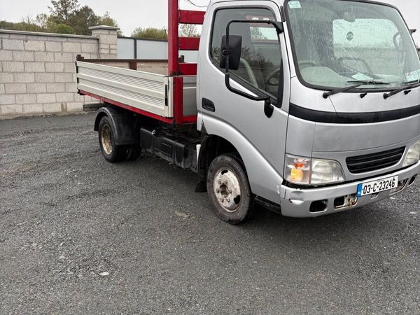 2003 Toyota Dyna - Main image
