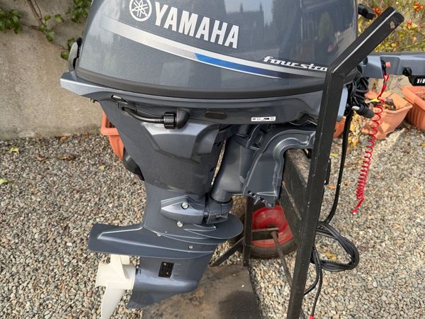 Outboard motor - Main image