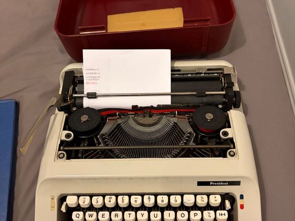 Typewriter - Main image