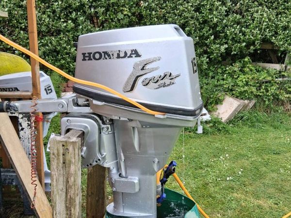 Honda 15hp 4 stroke outboard - Main image