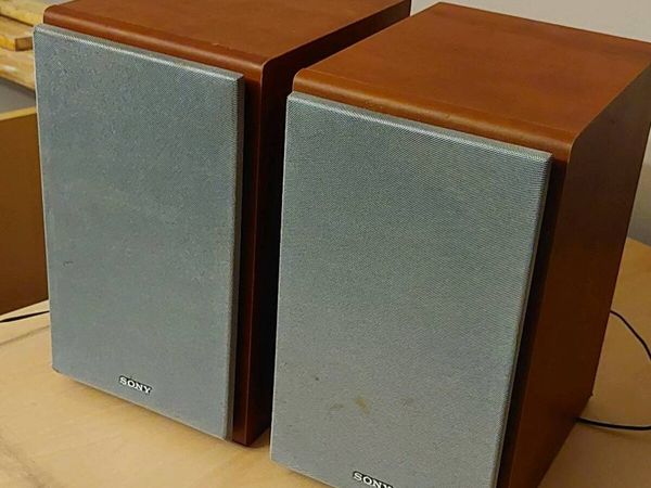 Speakers - Main image