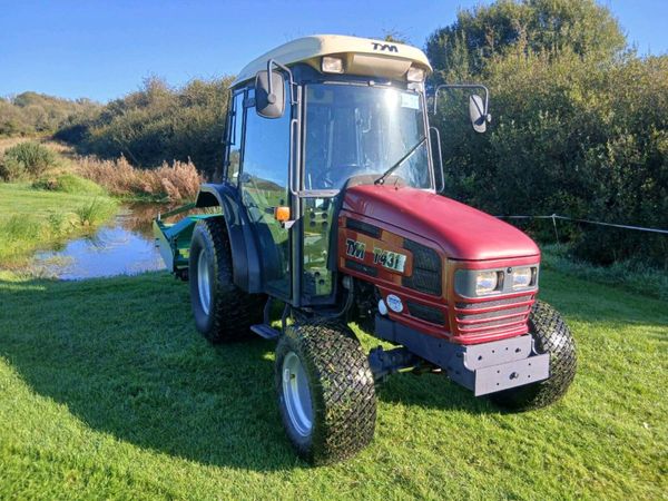 TYM 431 43 hp plus major 6300gr finishing mower - Main image