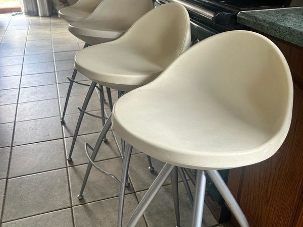 bar stools - Main image