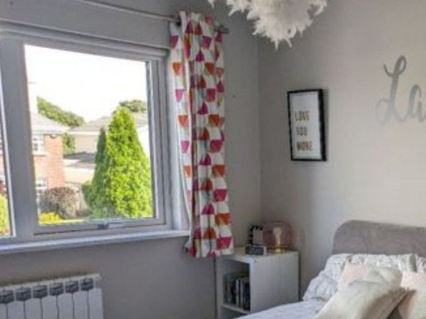 Bespoke curtains - 150cm drop x 260cm wide each - Main image