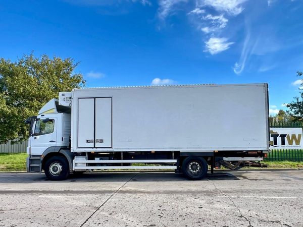 Mercedes Axor 1824 Fridge Unit - Main image