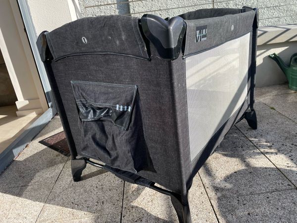 Mamas and Papa’s Travel Cot - Main image