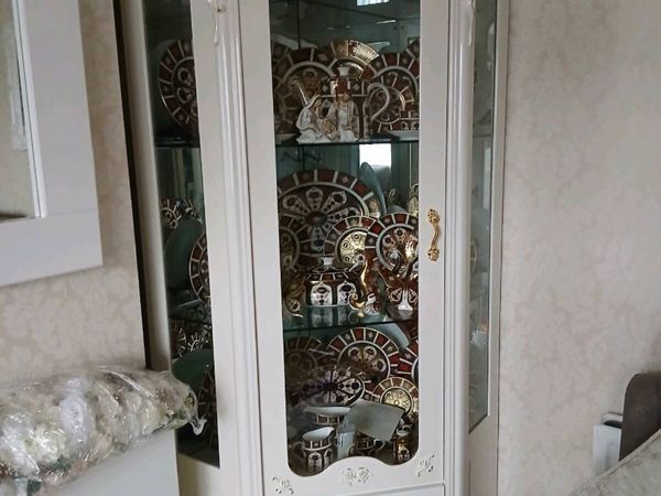 Italian furniture - Main image