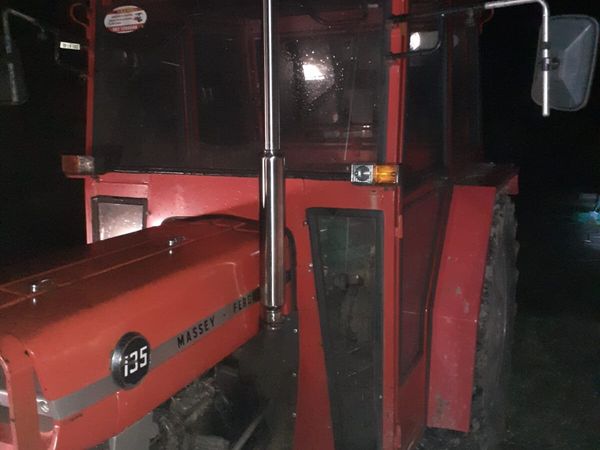 Massey Ferguson 135 - Main image