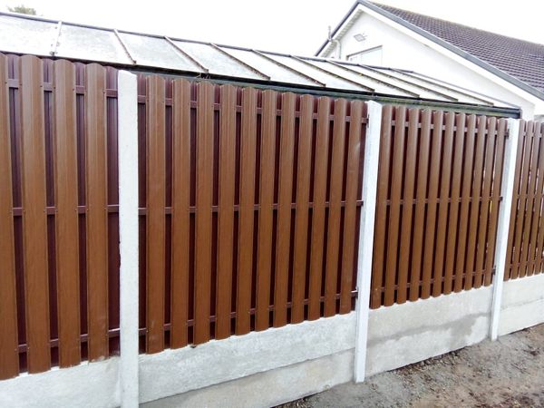 Low maintenance Metal fence panels. - Main image