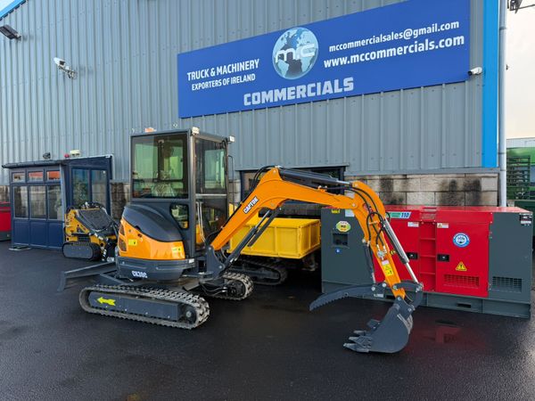 Brand-New 2026 Captok CK30C Mini Digger – 3 Ton - Main image