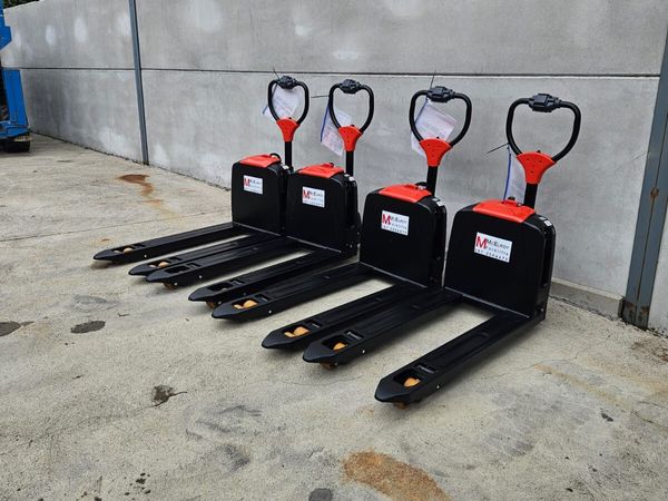 Fully electric pallet trucks - Main image