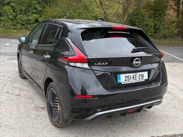 2025 NISSAN LEAF 40KWH DAMAGED SALVAGE - Main image