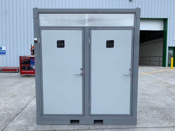 NEW/UNUSED DOUBLE TOILET BLOCKS FOR AUCTION - Main image