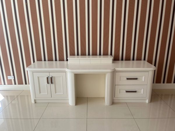 Large Table/Desk - Main image