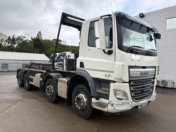 DAF CF370 8X4 HOOK LOADER SKIP TRUCK - Main image