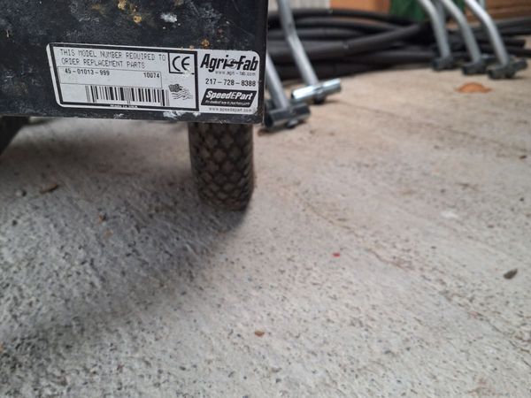 Ride on lawmmower attachments - Main image