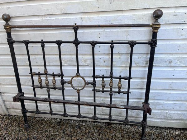 Cast iron vintage headboard railing - Main image