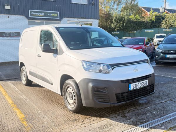 Fiat Doblo SWB 1.5 100HP 650KG 4DR - Main image