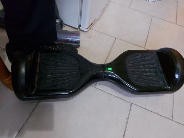 2 Hoverboards, no chargers Bluetooth Segway & Razo - Main image