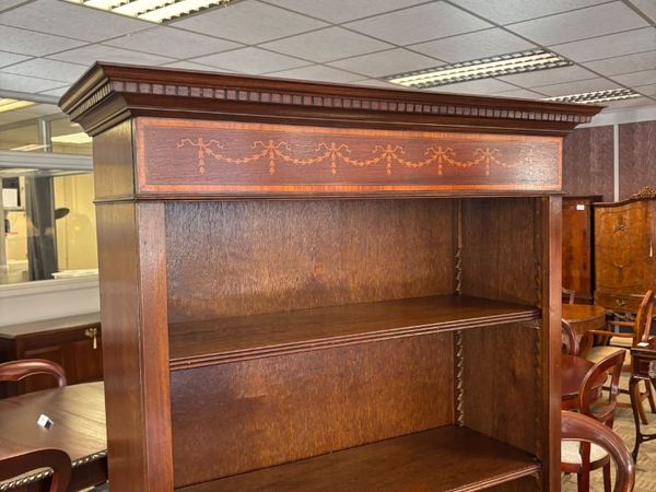 A beautiful traditional Sheraton Revival open book - Main image