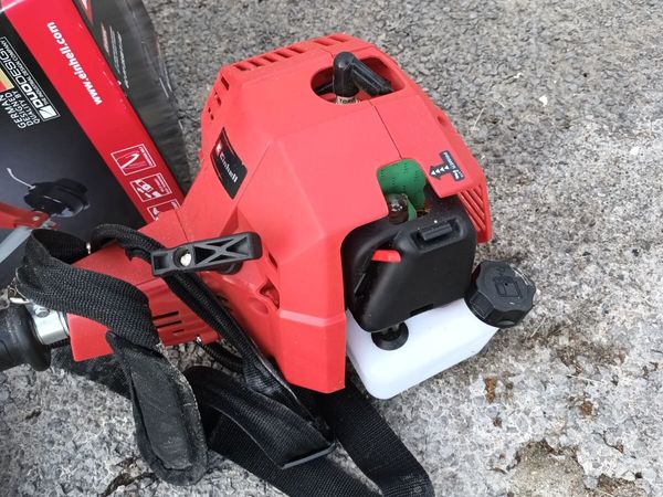 Petrol strimmer - Main image