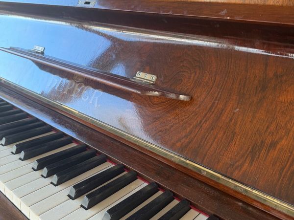 Piano - Main image
