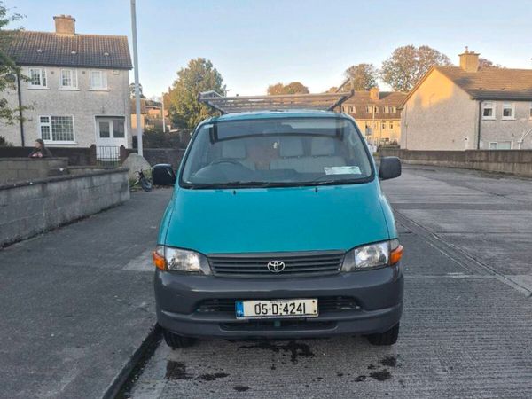 2005 toyota hiace - Main image