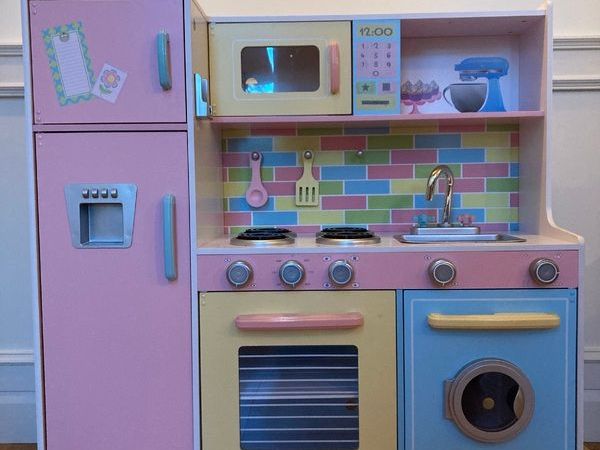 Toy Kitchen large immaculate condition - Main image