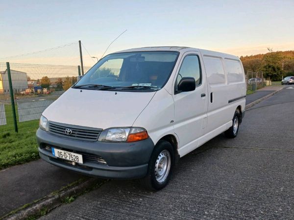 2005 toyota hiace , tested 30/07/2027, 3500 euro - Main image