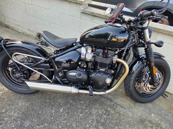 Triumph bonneville bobber 1200cc - Main image
