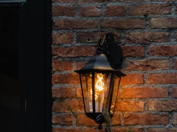 Classic wall lights - Main image