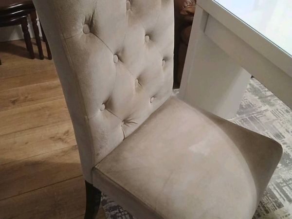Vanity unit and chair - Main image