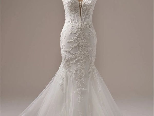 wedding gown - Main image