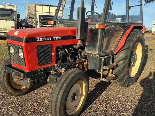 Spanish Zetor 7211 - Main image
